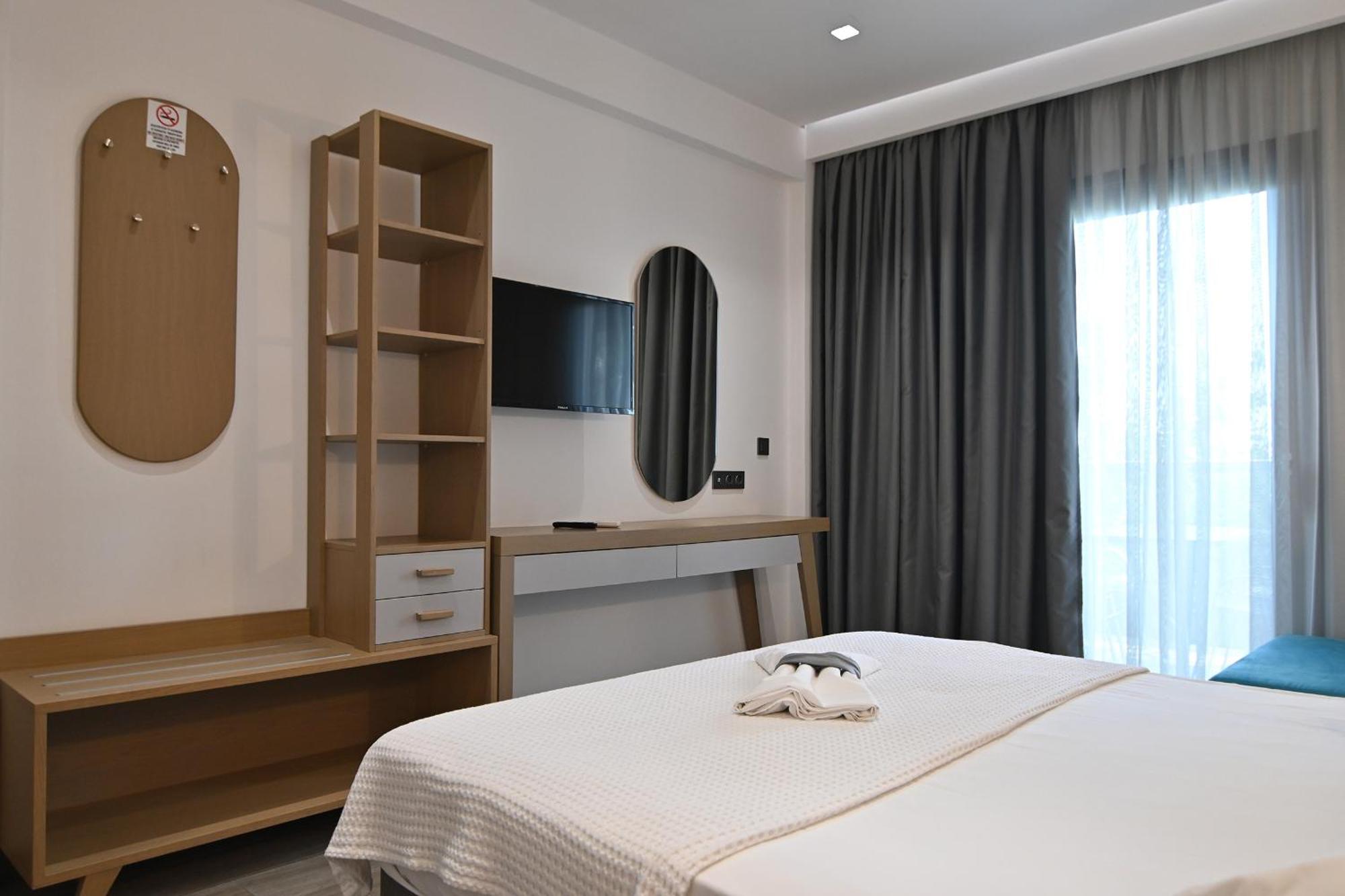 Amalia Rooms Sea View Vrasná Exterior foto